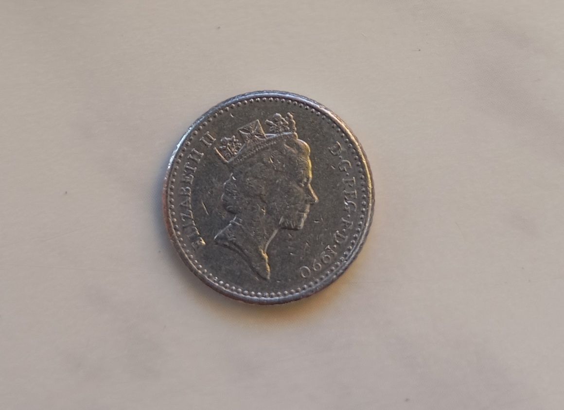 Moneta 5 pensów królowa Elżbieta 1990 rok