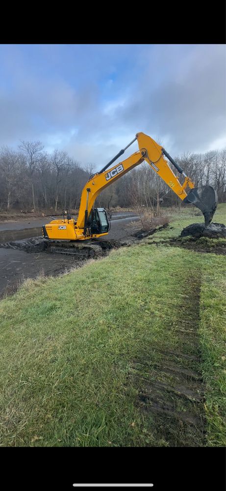 Оренду/послуги гусеничного екскаватор JCB JS220