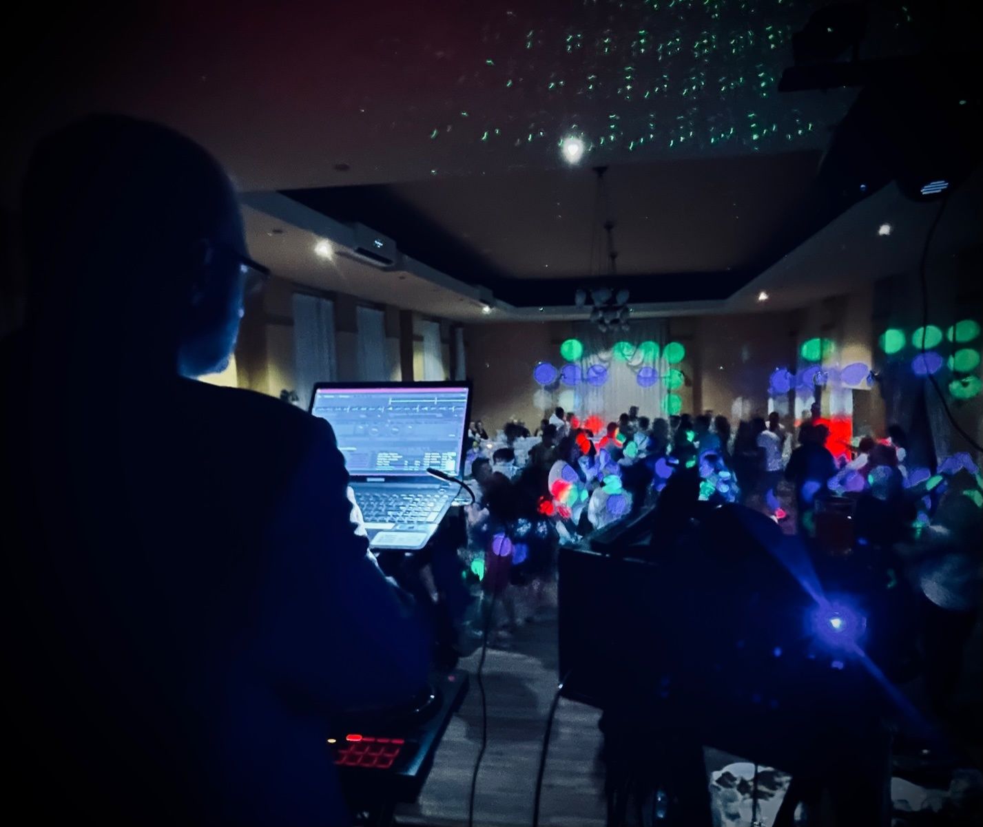 DJ Ręce które rozkręcą każdą imprezę