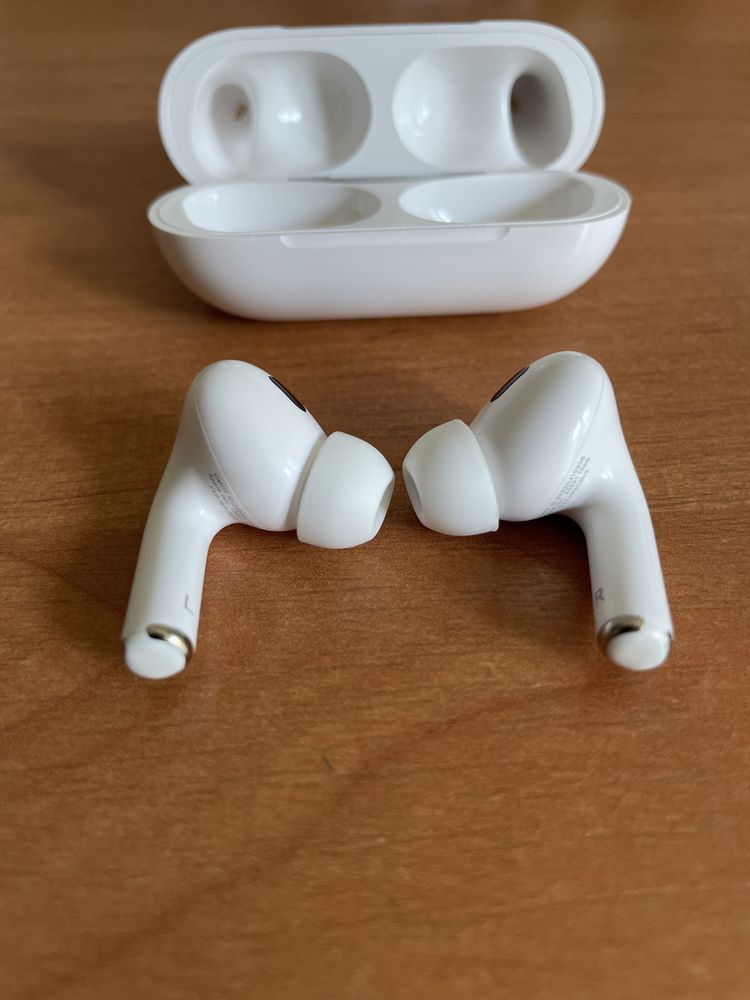 Наушники Apple AirPods Pro 2