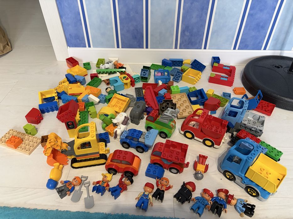 Лего Duplo 2 набори + кубики - грузовик і экскаватор, перші машинки