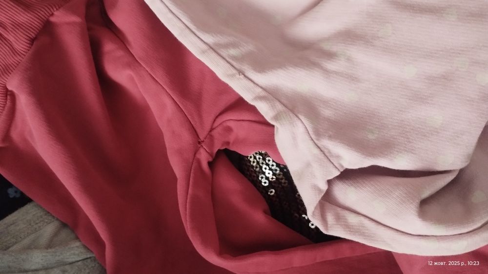 Одяг для дівчинки 4-5 р(штани,кофтинки.)