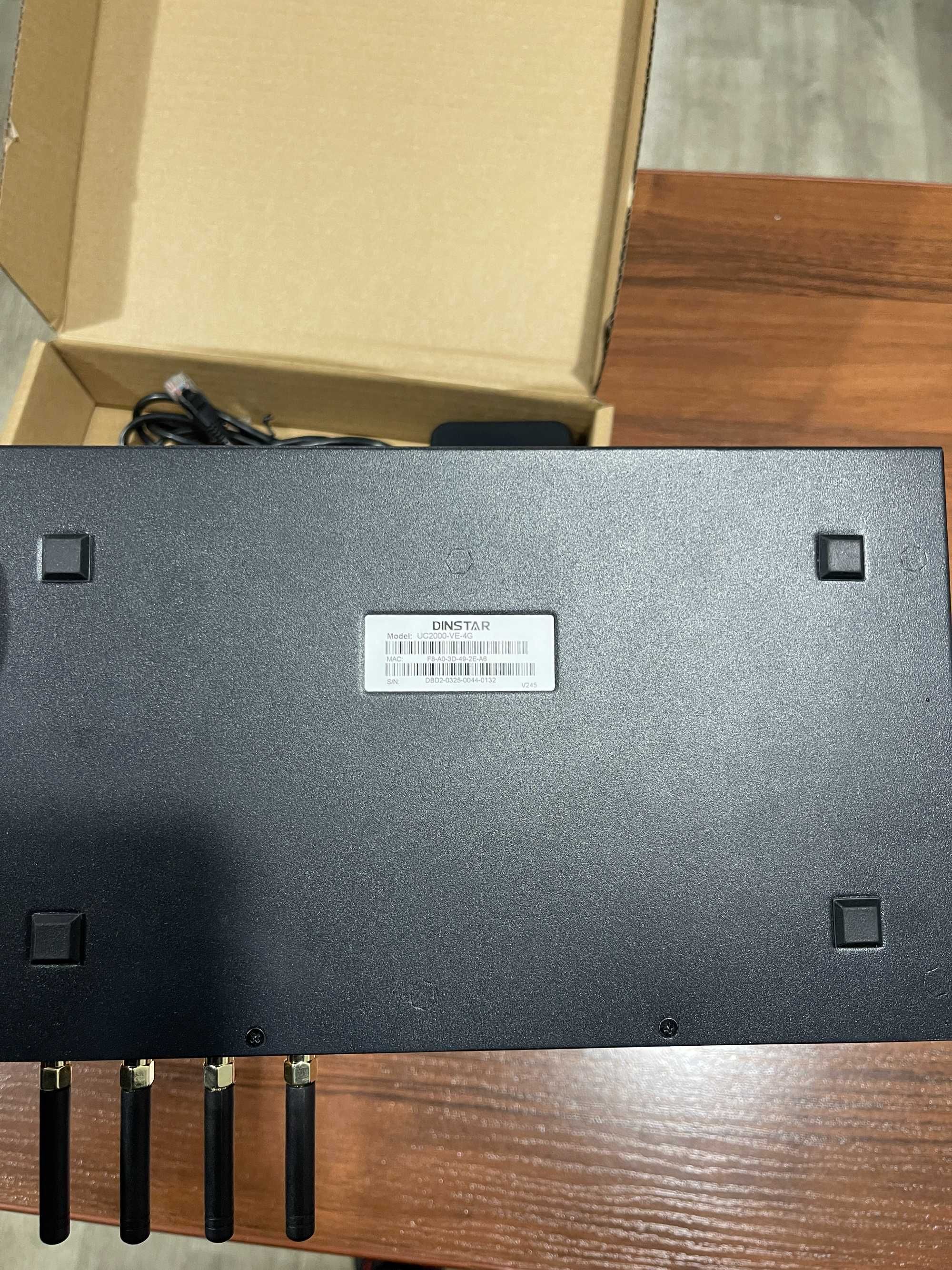 GSM VoIP шлюз Dinstar UC2000-VE-4G