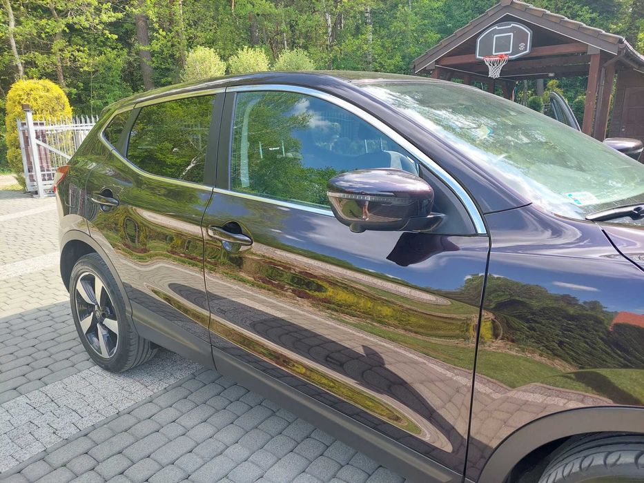Nissan Qashqai n connect 2016 1.2 benzyna