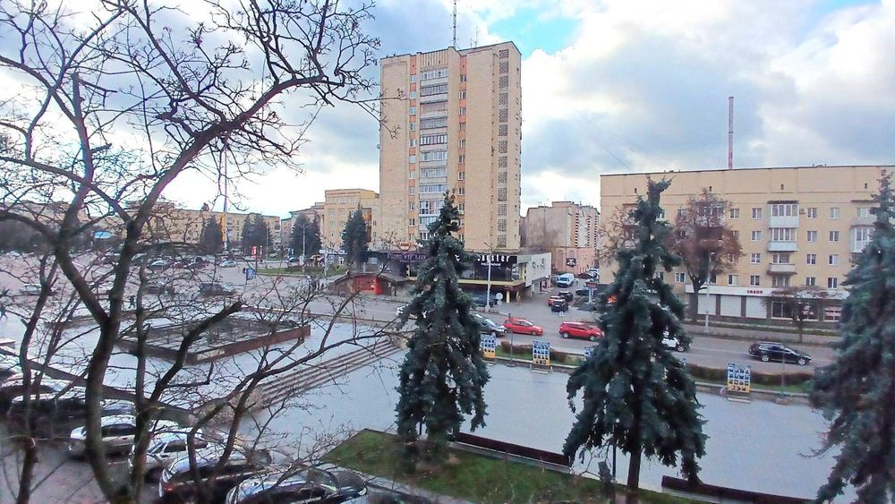 Продається 2х-кімнатна квартира, центр