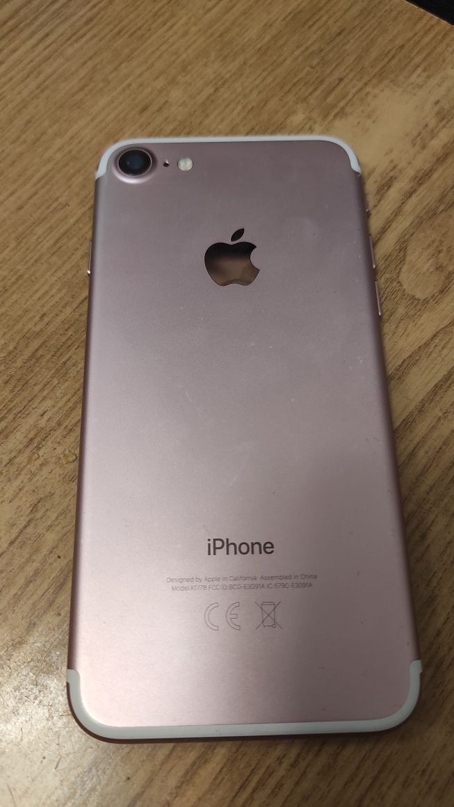 iPhone 7 128gb Розовий, ідеальний стан.