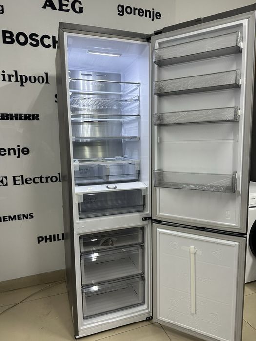 Холодильник Samsung новий RB38C776CS9