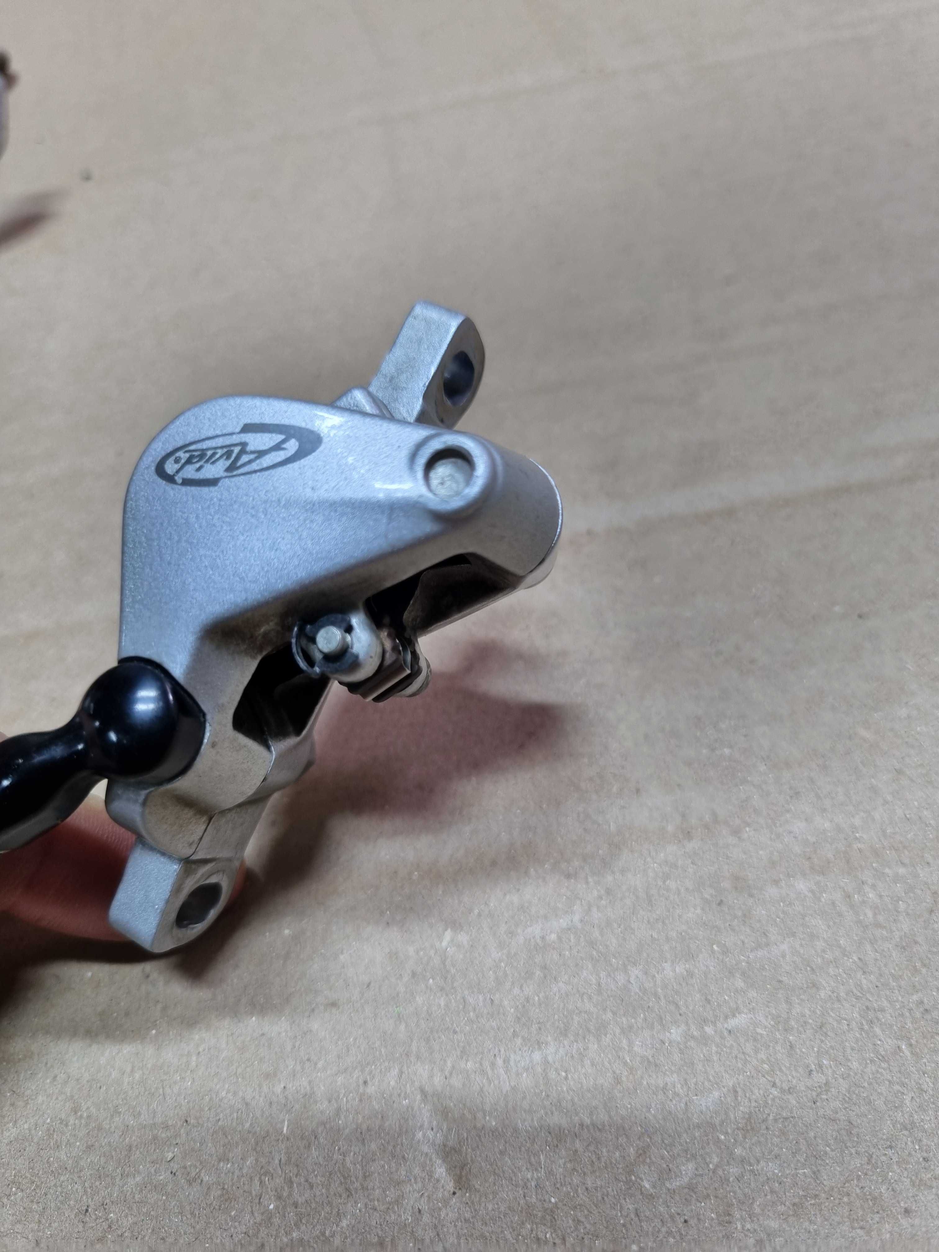 Hamulce hydrauliczne Avid Elixir R plus manetki Sram X-9