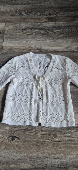 Sweterek rozm. 146
