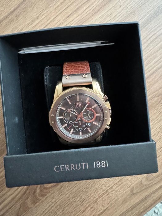 Годинник CERRUTI 1881
