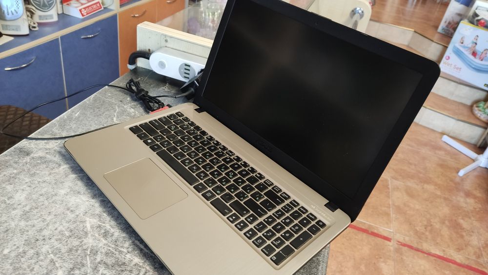 Продам Asus r540ub