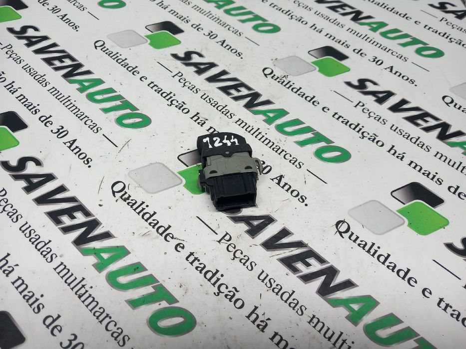 Comando / botão / interruptor vidros frente direito RENAULT Clio III (