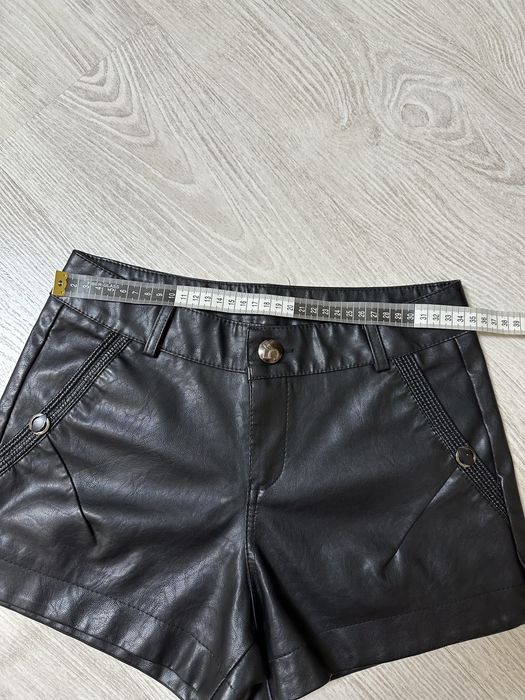 Шорти з еко шкіри