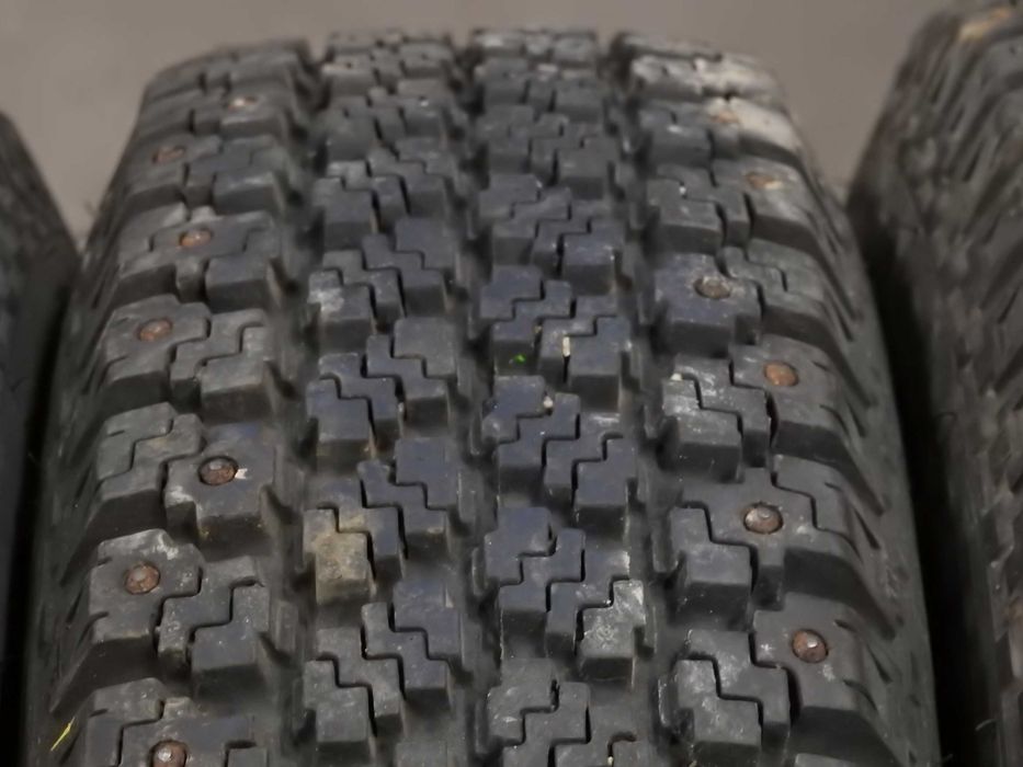 4x Nokian Hakkapeliitta Nr 09 165 sr15 86Q KOLCE 9,5mm