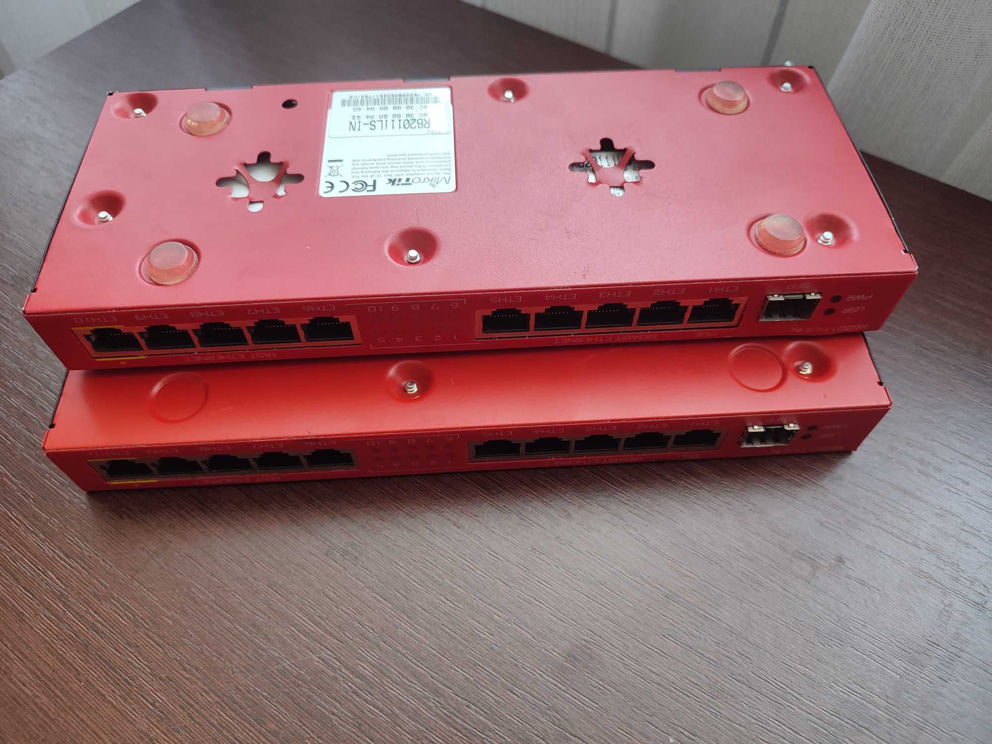 Маршрутизатор (роутер) MikroTik RB2011iL-IN, RB2011iLS-IN