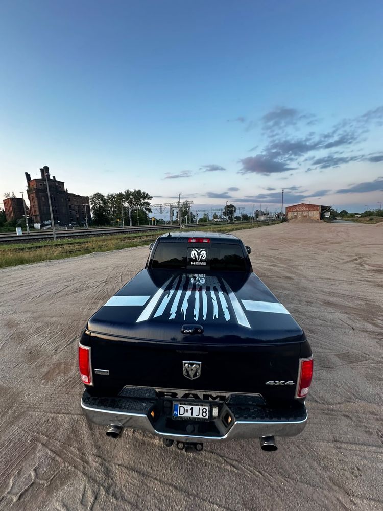 Dodge Ram 1500 po lift LARAMIE 4x4