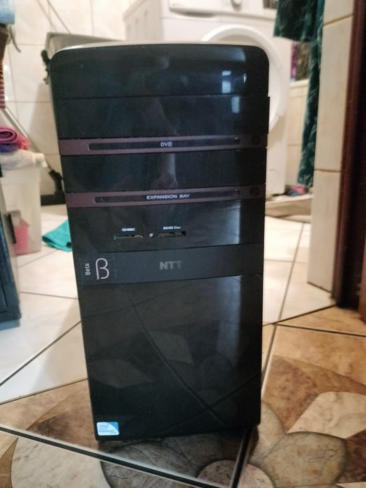 Komputer PC NTT.