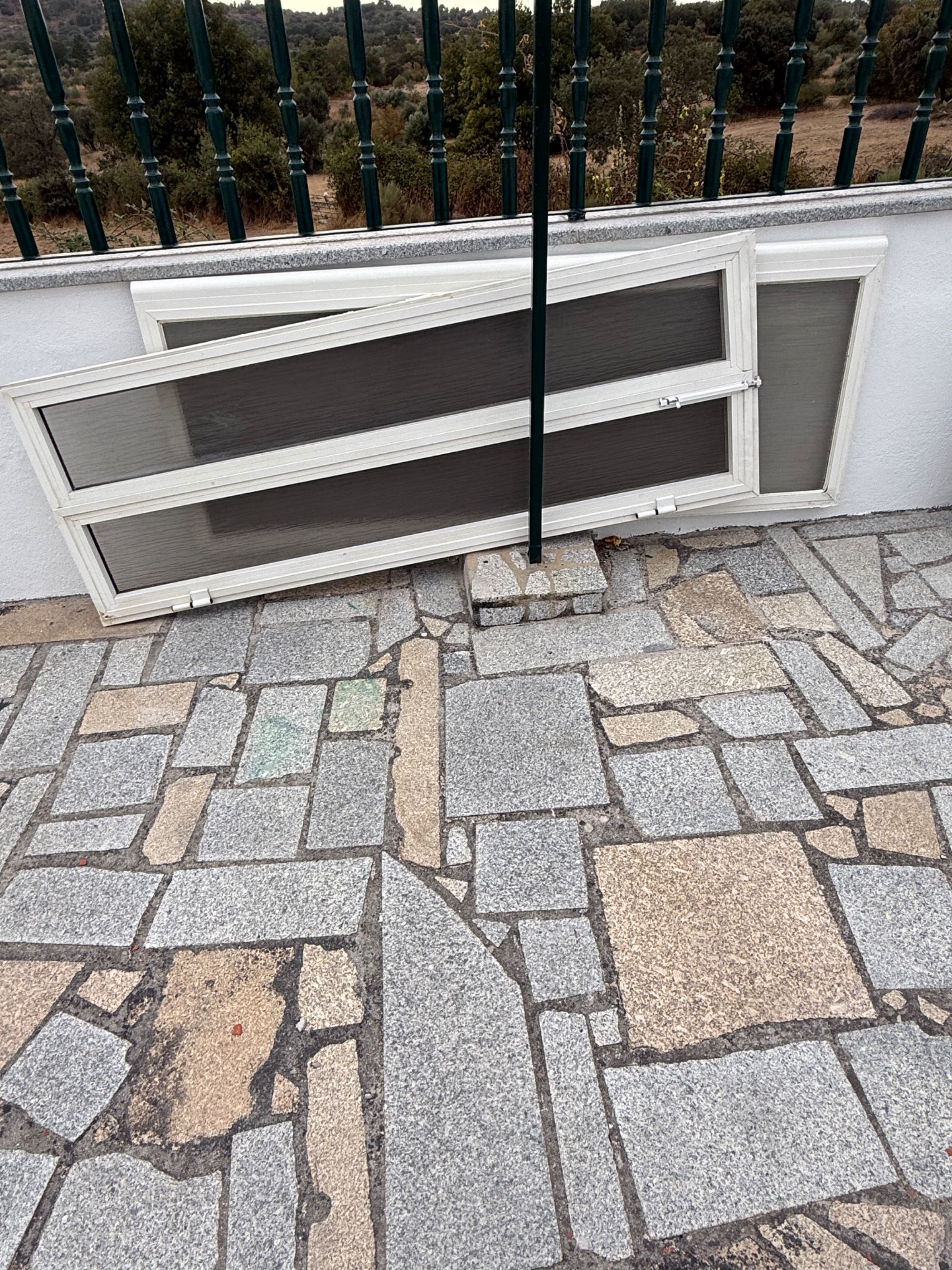 Peças de casa de banho usadas