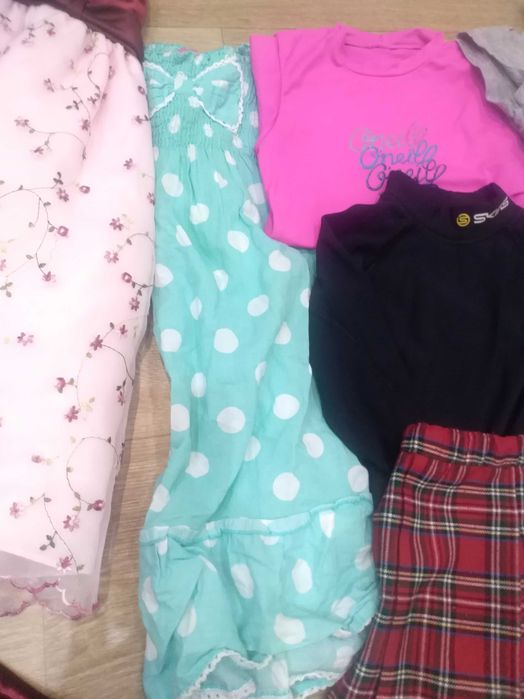 Paczka ubranek 122 sukienka wizytowa, bolerko, spódniczka itd