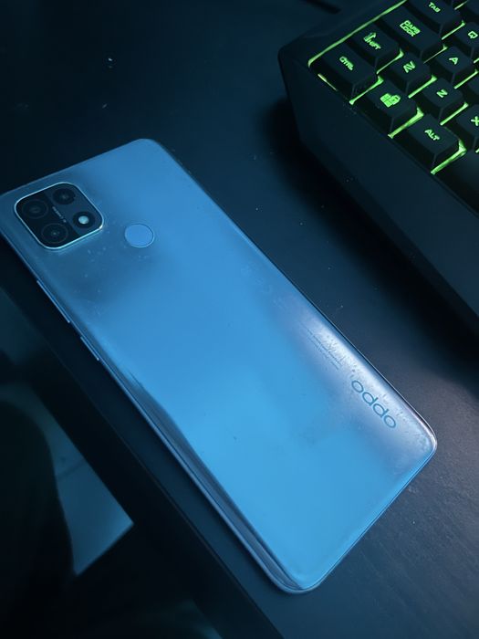 telemovel oppo azul