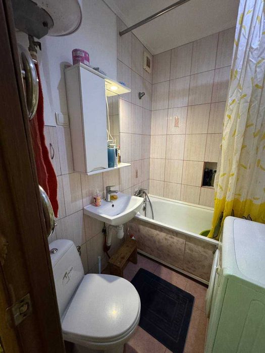 Продам 2 к квартиру біля моря