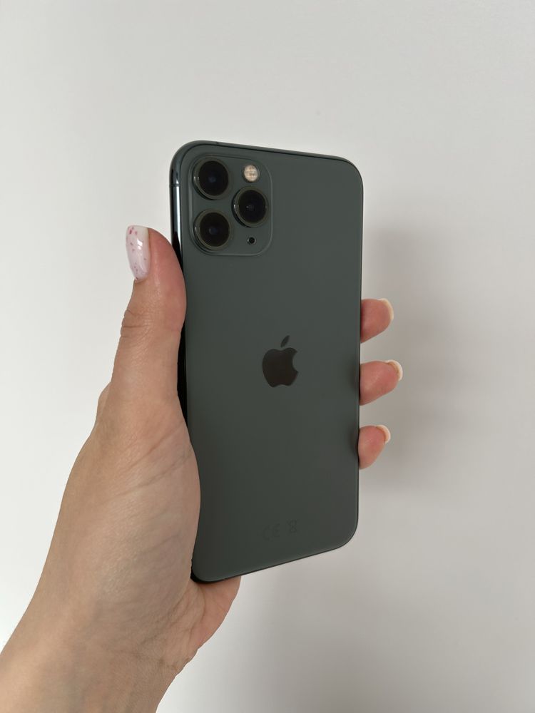 Продам iPhone 11 Pro (64ГБ)