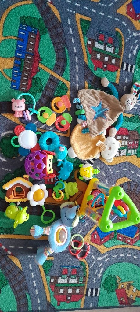 Zabawki dla niemowlaka, trójkąt interaktywny