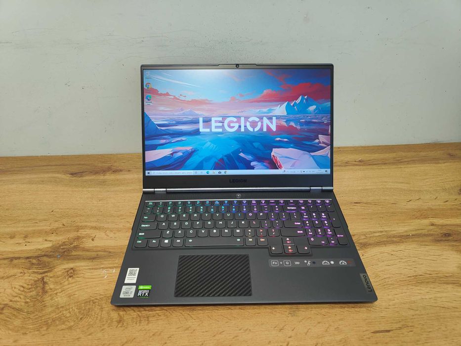 Lenovo legion, RTX 2080, 240hz Core i7-10gn., 1 TB SSD, 32 GB RAM