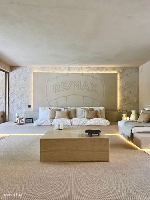 Moradia T4 para venda