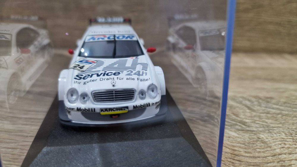 Miniatura Mercedes CLK DTM 2000 1:43