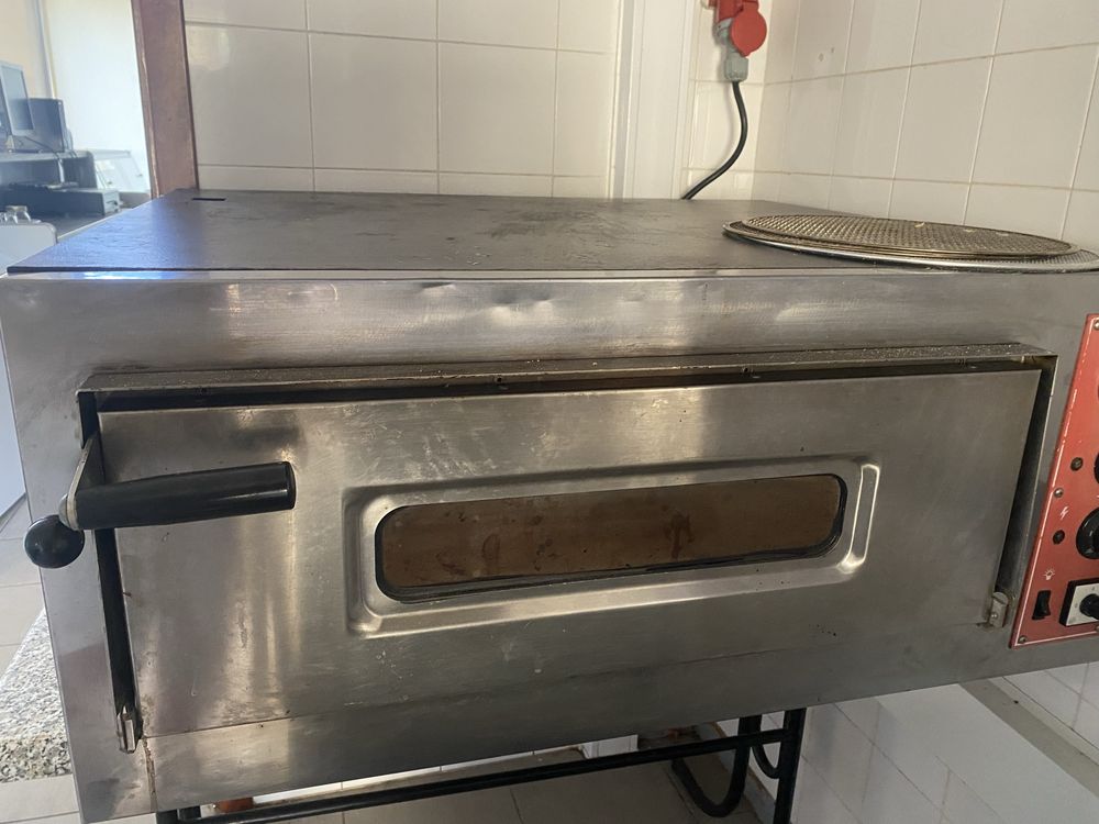 Equipamentos de pizza e sanduiches