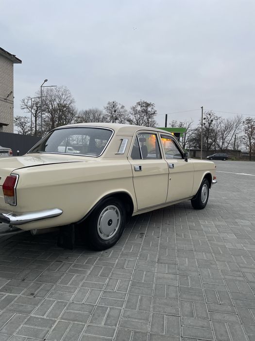 Волга (2410) газ (1989) год