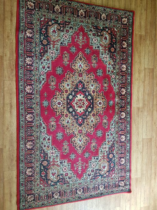 Ковёр шерстяной.