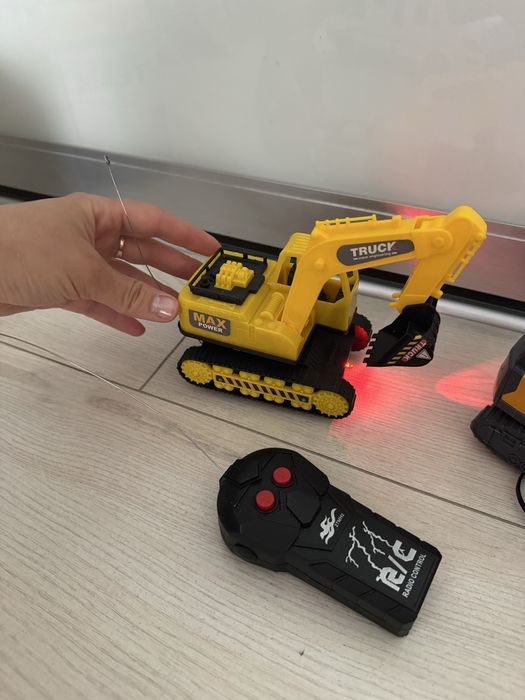 Машинки на пульті управління екскаватор самоскид автомийка каток