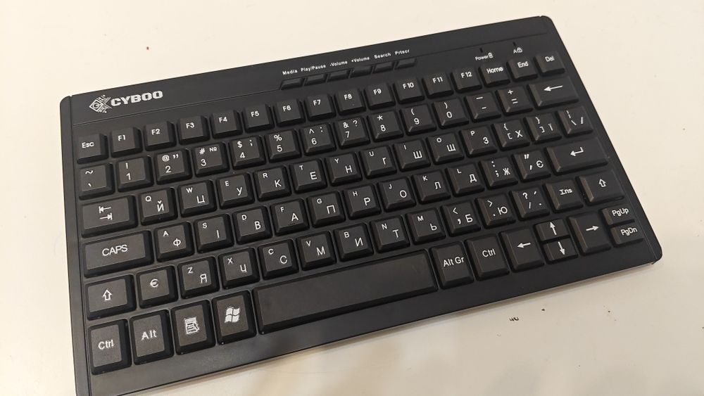 Беспровідна клавіатура. CYB00 2.4g