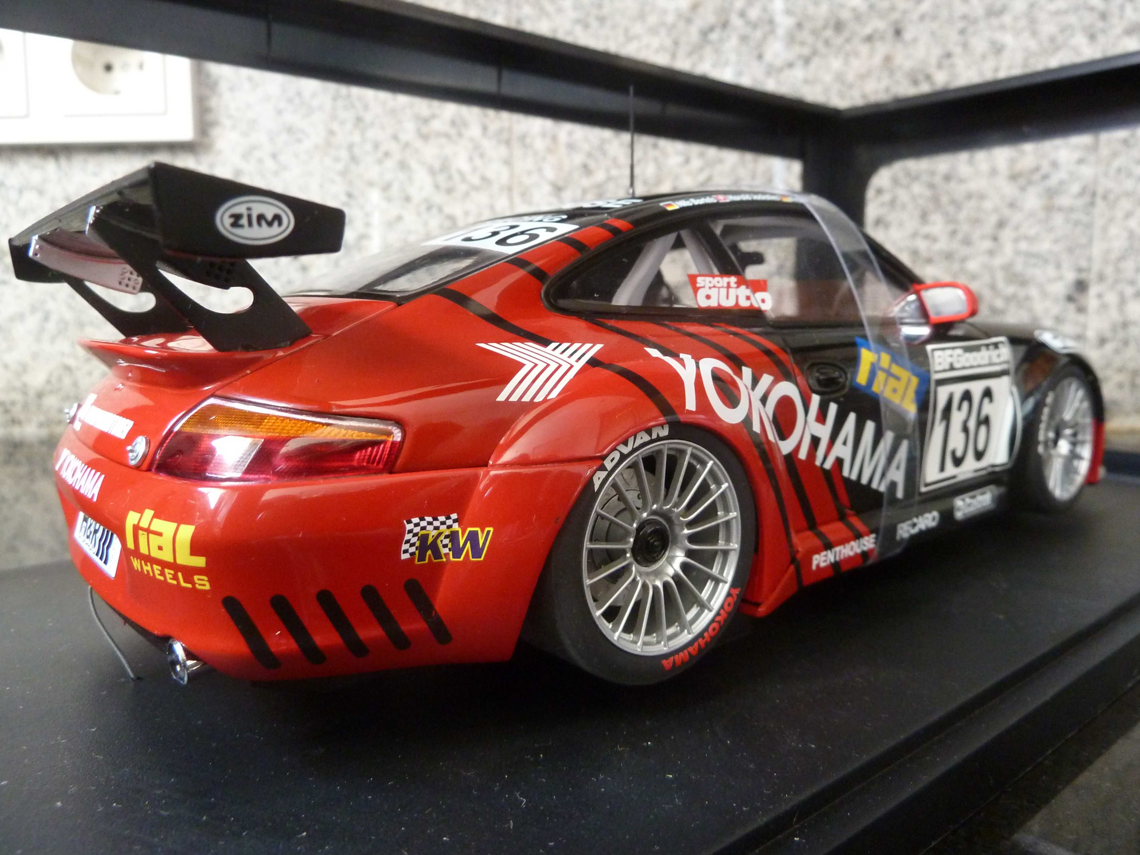 1:18 AutoArt, Porsche 911 GT3 RSR, Yokohama, Minichamps