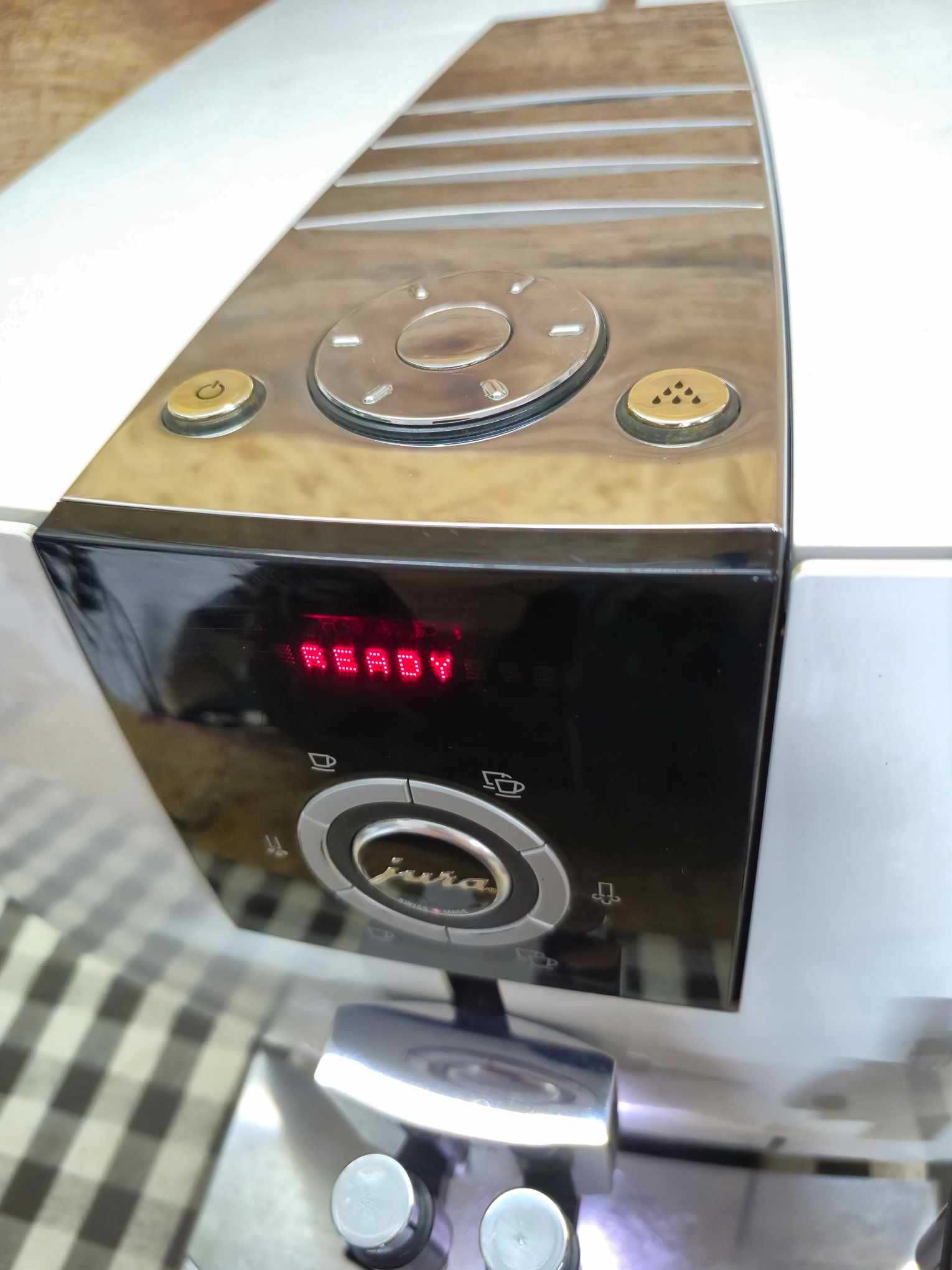 Jura J5 Biały automatyczny ekspres do kawy / Po serwisie