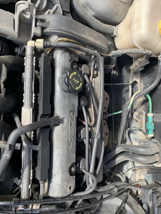 Ford Puma em boas condições.