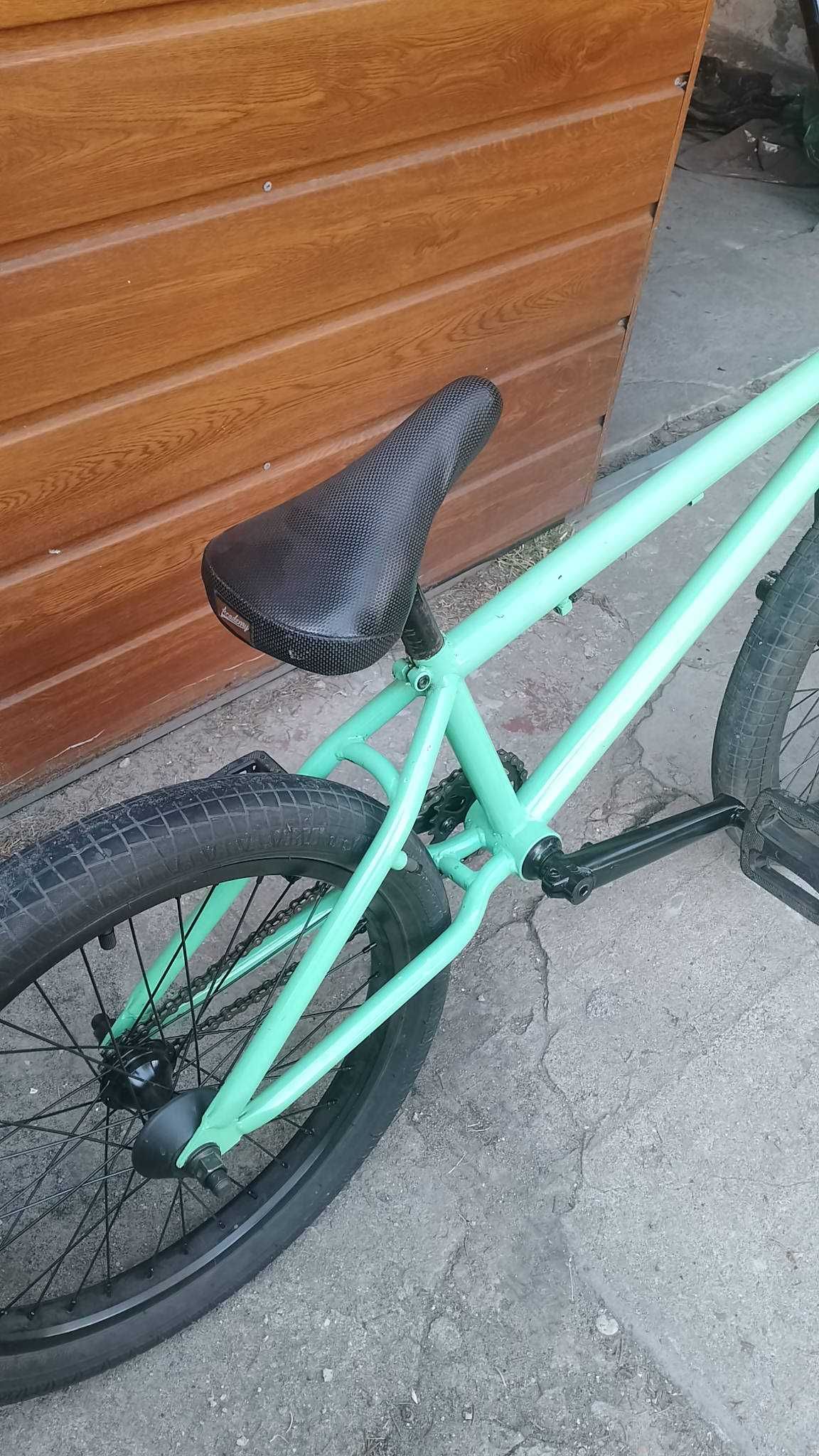 Rower BMX Academy (cały nowy napęd od salta za około 800)