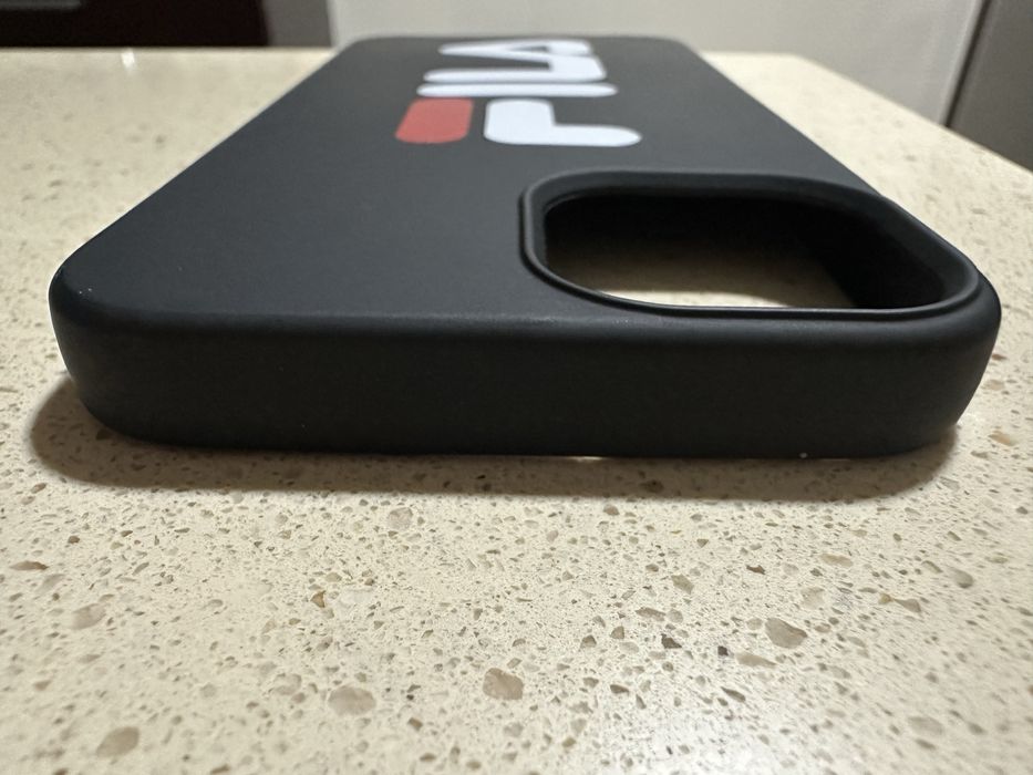 Capa iphone 13 FILA
