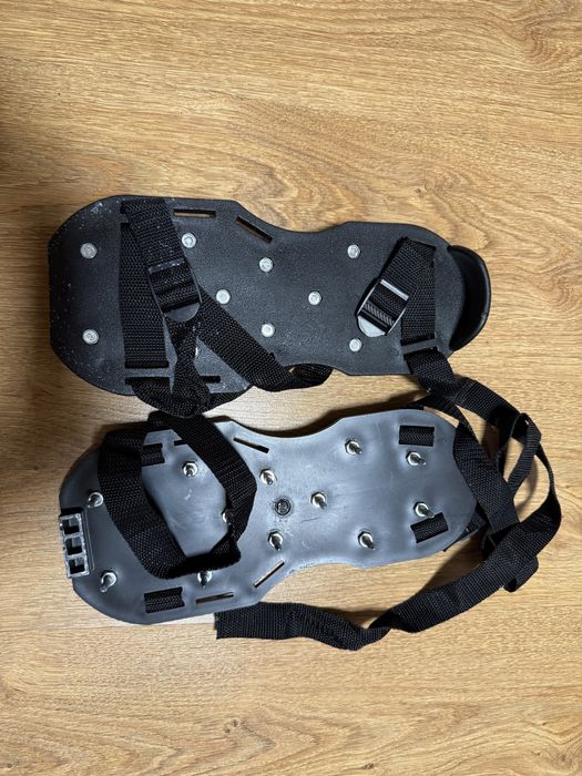 Nakladka na buty z kolcami