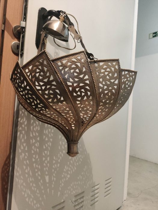 Candeeiro marroquino metálico abajour