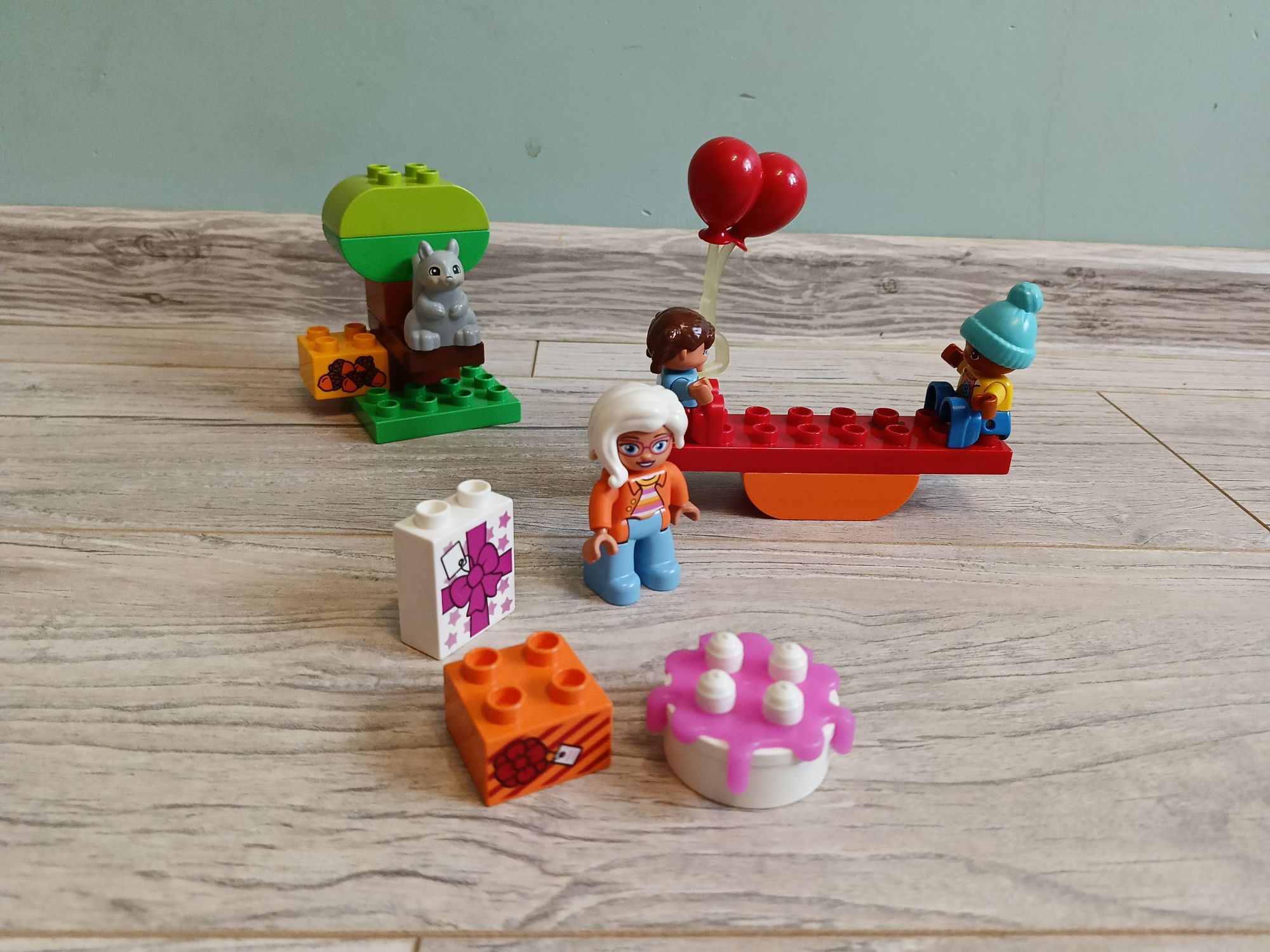 LEGO Duplo zestaw 10832 Przyjęcie urodzinowe