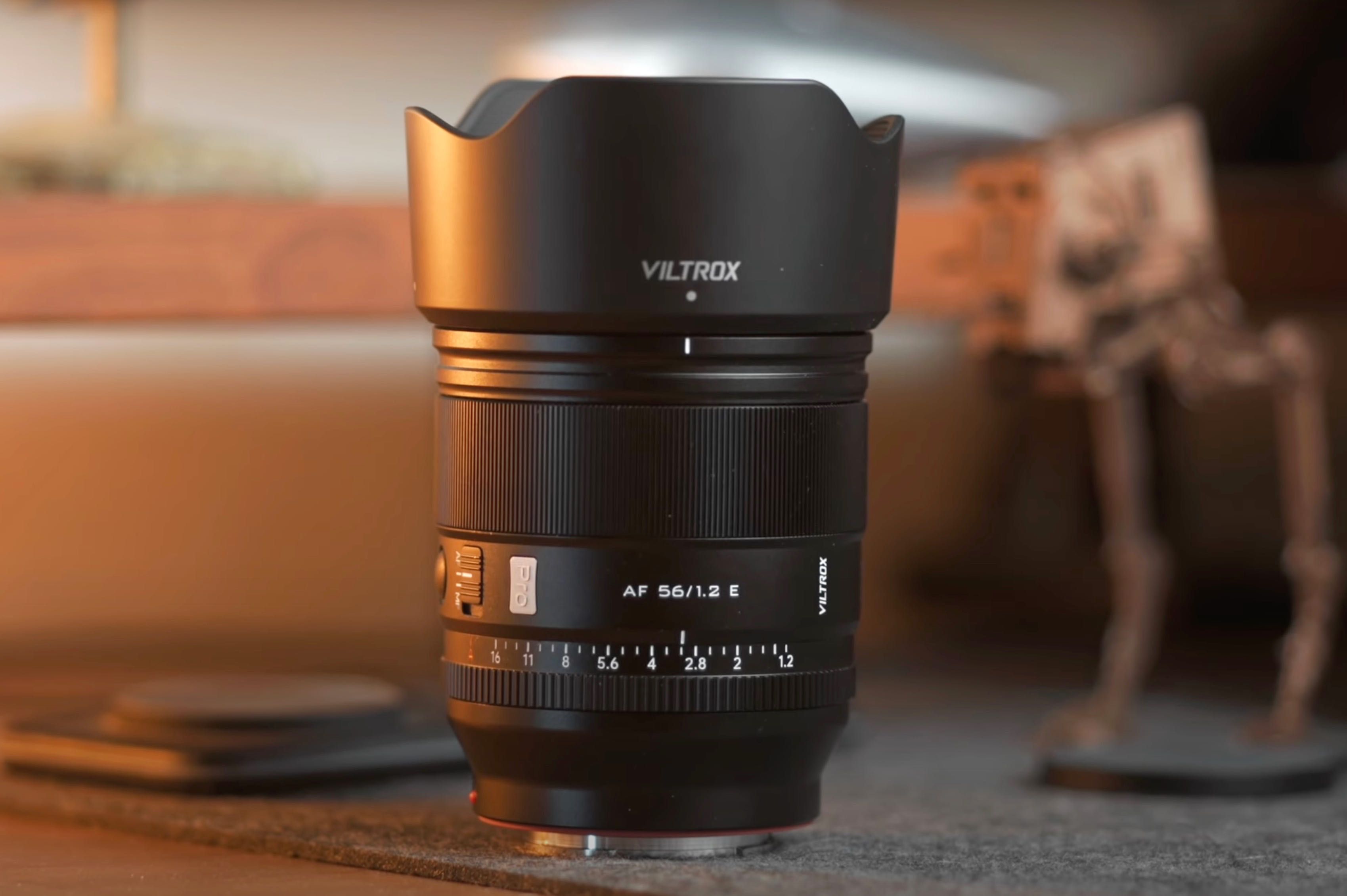 Objetiva Viltrox 56mm f/1.2 PRO para Sony E