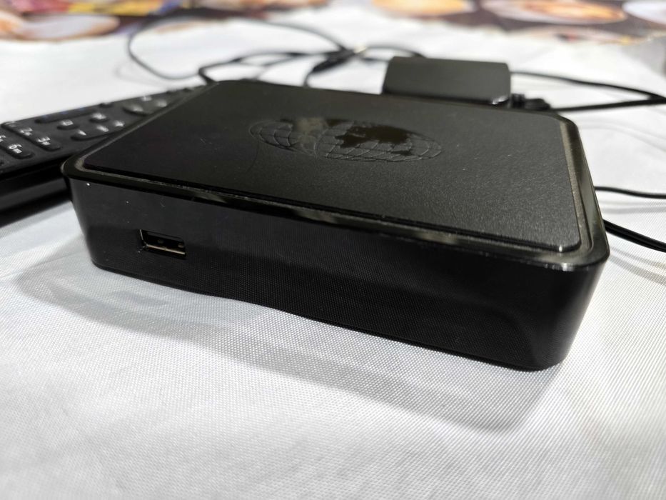 Box MAG 254 W1 em excelente estado.