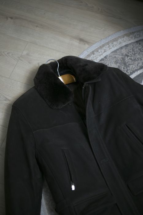 Шкіряна зимова куртка чоловіча