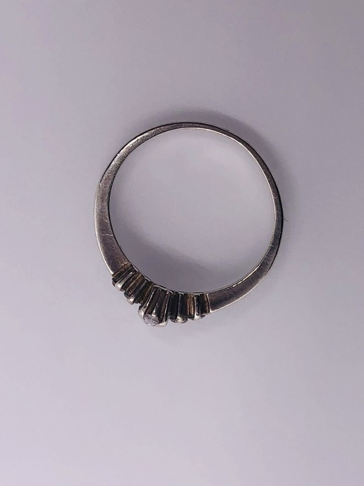 Pierscionek cyrkonia kryształ mały srebro 925