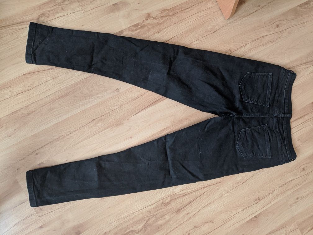 Czarne jeansy spodnie skinny Marks & Spencer