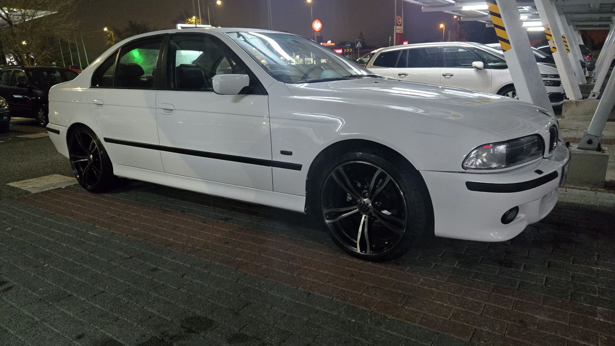 BMW 528I automática