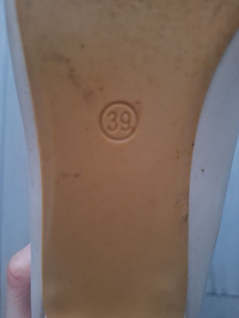 Buty szpilki rozm.39 2 pary